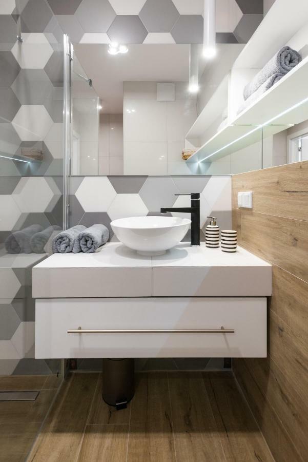 Old Town, Kazimierz, Large Luxurious, 2 Bedroom 2 Bathroom, Airco クラクフ エクステリア 写真